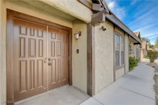 Photo #2: 2690056 Listing 
