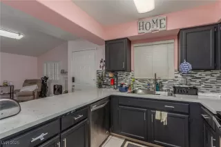 Photo #4: 2690061 Listing