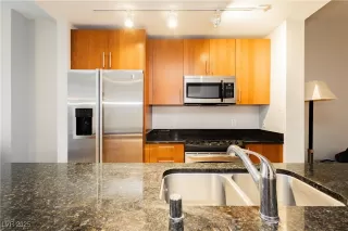 Photo #4: 2690081 Listing 