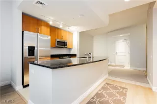 Photo #5: 2690081 Listing 