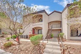 Photo #3: 2690088 Listing