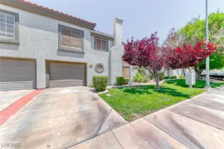 Photo #1: 2690109 Listing 