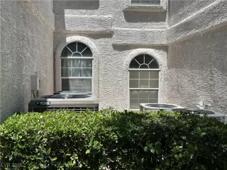 Photo #5: 2690130 Listing 