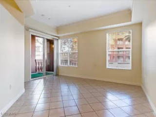 Photo #3: 2690132 Listing