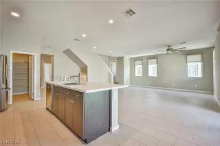 Photo #5: 2690134 Listing 