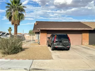 Photo #2: 2690136 Listing 