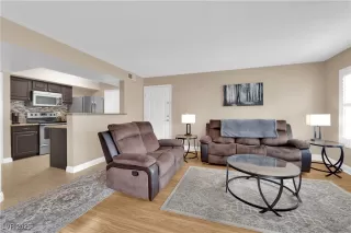 Photo #1: 2690144 Listing