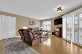 Photo #3: 2690144 Listing