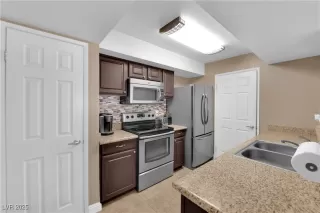 Photo #6: 2690144 Listing