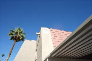 Photo #2: 2690154 Listing 