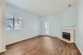 Photo #3: 2690185 Listing