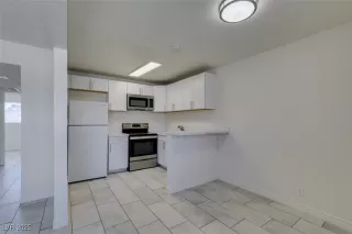 Photo #2: 2690195 Listing 