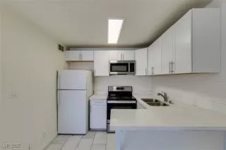 Photo #4: 2690195 Listing 