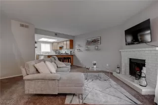 Photo #6: 2690202 Listing