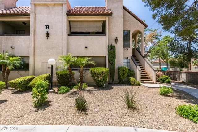 MLS: 2690212 Condo For Sale