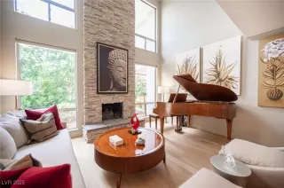 Photo #2: 2690235 Listing 