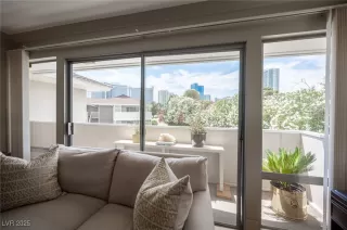 Photo #5: 2690235 Listing 