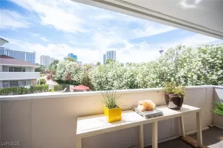 Photo #6: 2690235 Listing 