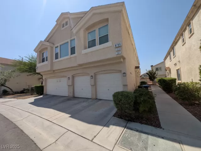 MLS: 2690236 Condo For Sale