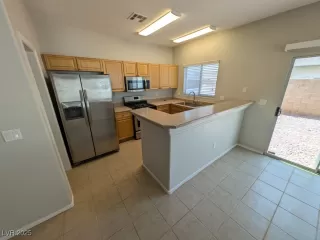 Photo #4: 2690236 Listing 