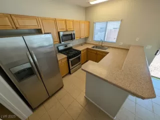 Photo #5: 2690236 Listing 