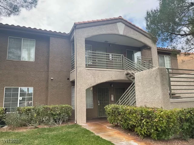 MLS: 2690254 Condo For Sale