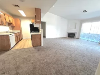 Photo #1: 2690256 Listing 