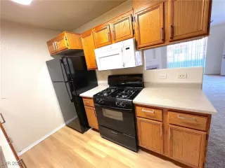 Photo #3: 2690256 Listing 