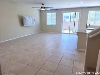 Photo #2: 2690267 Listing 