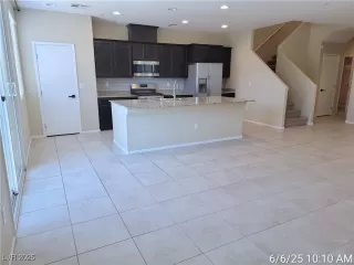 Photo #5: 2690267 Listing 