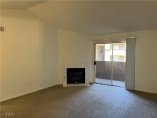 Photo #1: 2690282 Listing 