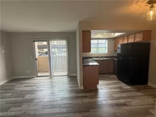 Photo #4: 2690288 Listing 