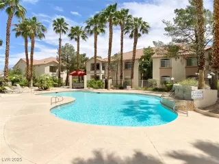 Photo #1: 2690289 Listing 