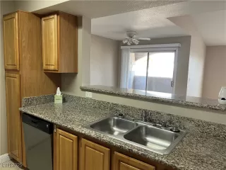 Photo #3: 2690290 Listing 