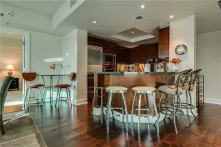 Photo #2: 2690333 Listing 