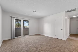 Photo #3: 2690347 Listing 