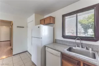 Photo #5: 2690387 Listing 