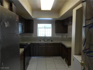 Photo #4: 2690392 Listing