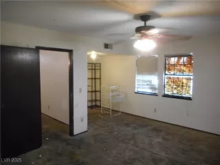 Photo #6: 2690392 Listing