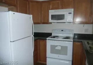 Photo #3: 2690406 Listing 