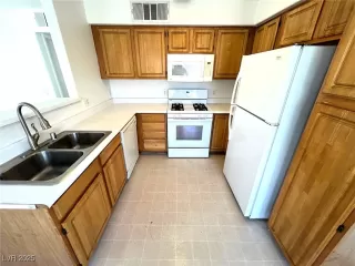 Photo #2: 2690412 Listing 