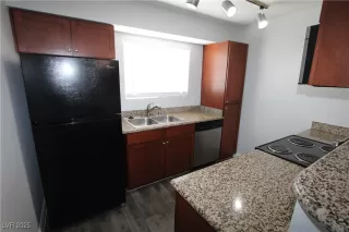 Photo #2: 2690413 Listing 