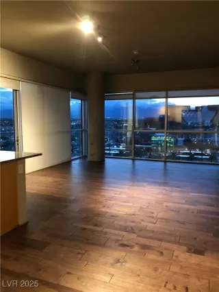 Photo #1: 2690440 Listing 