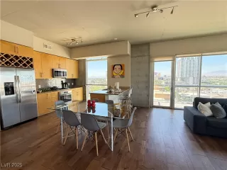 Photo #5: 2690440 Listing 