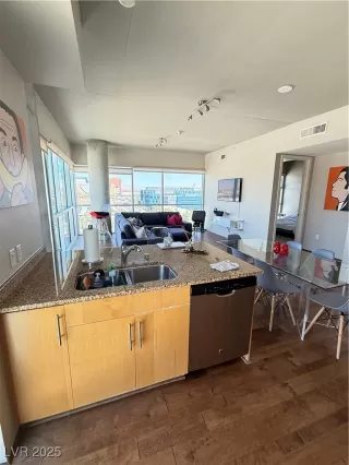 Photo #6: 2690440 Listing 