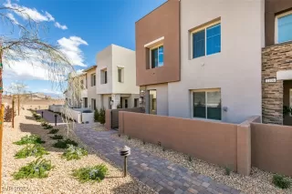 Photo #2: 2690450 Listing 