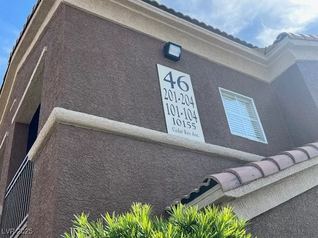 MLS: 2690475 Condo For Sale