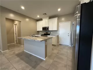 Photo #5: 2690484 Listing 