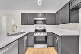 Photo #6: 2690485 Listing 