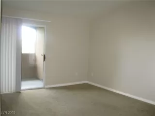 Photo #2: 2690509 Listing 